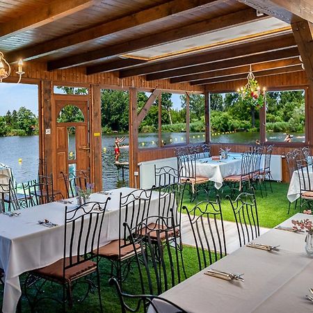 Eden Lounge Restaurant & Pension Veresegyház Εξωτερικό φωτογραφία
